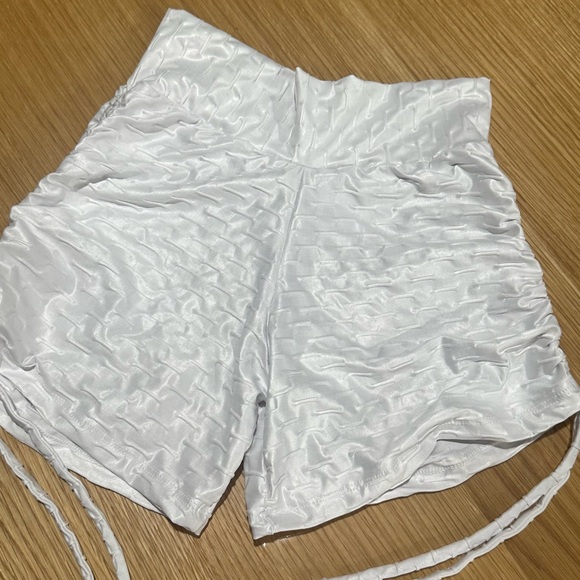 Chic White Women's Athletic Shorts - Picture 1 of 4